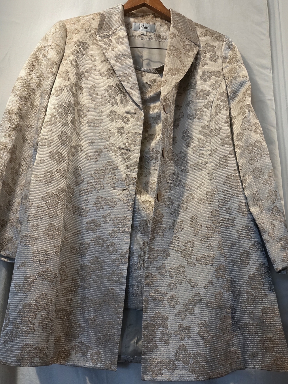 Le Suit Cream Floral Jacquard Women's Suit Set